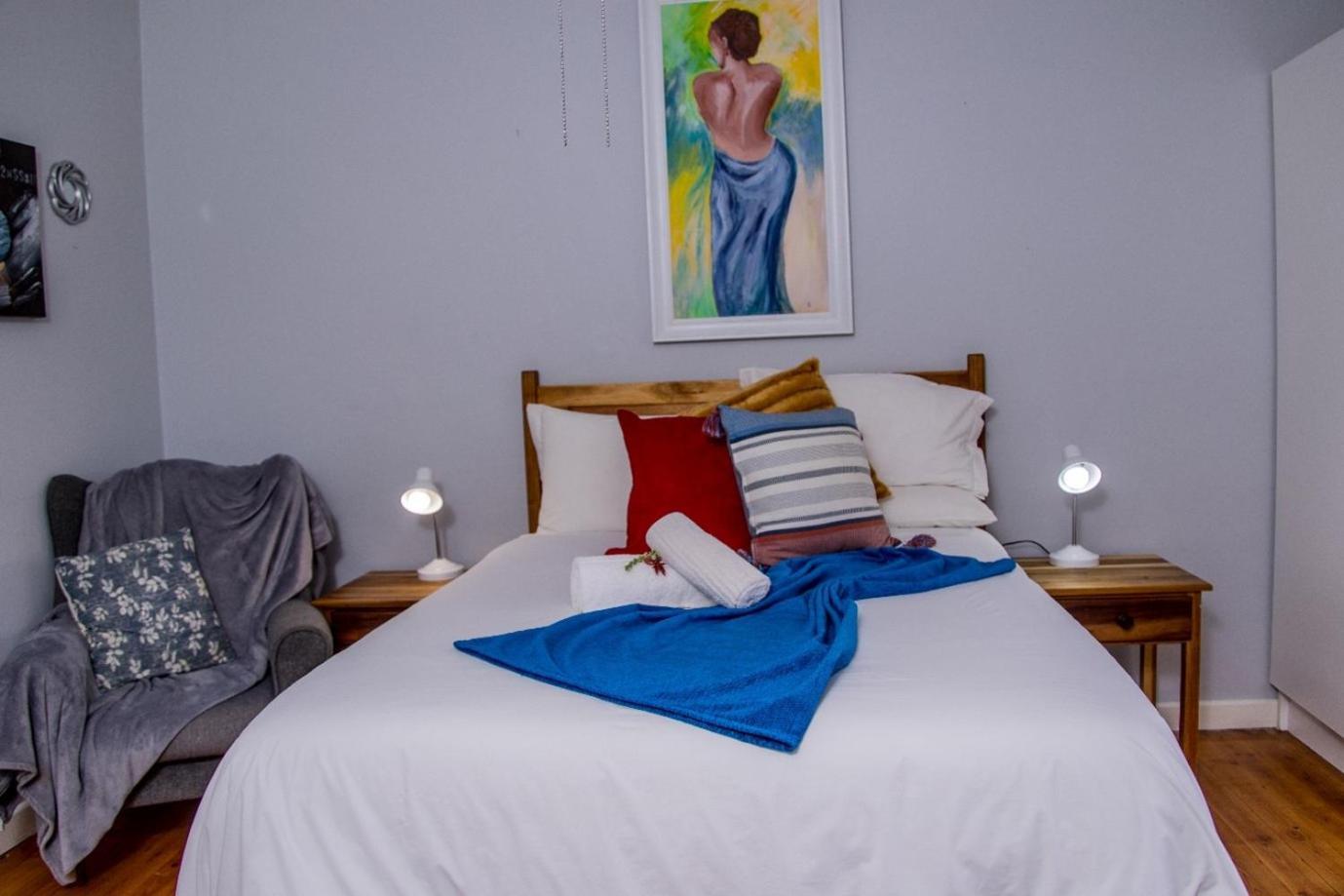 Dreamers Guesthouse - No Loadshedding Кинг-Уильямс-Таун Экстерьер фото