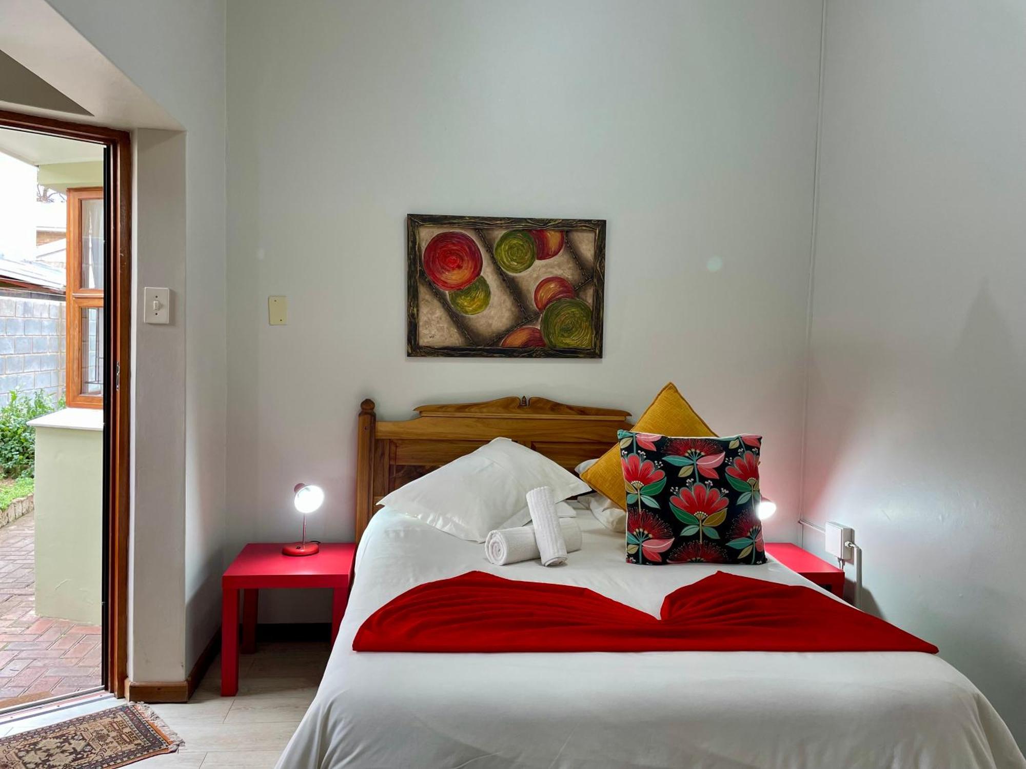 Dreamers Guesthouse - No Loadshedding Кинг-Уильямс-Таун Экстерьер фото